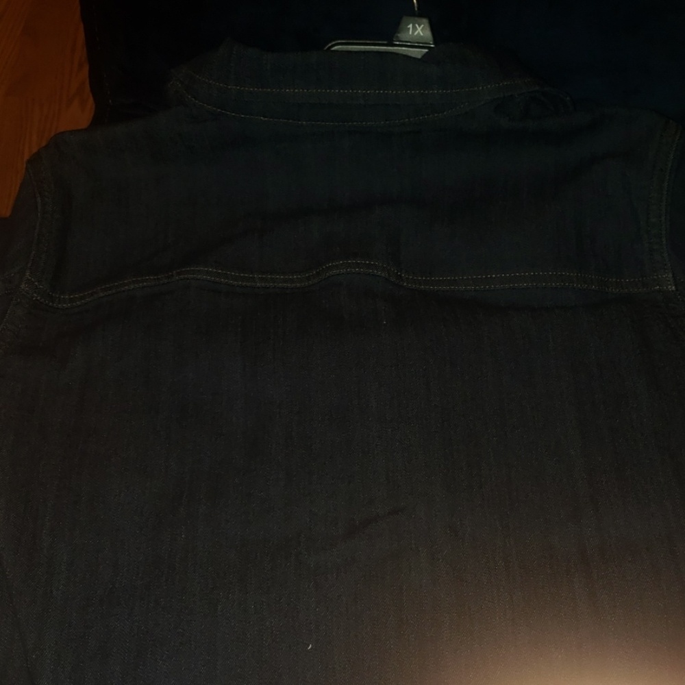 New jean jacket - Picture 6 of 6